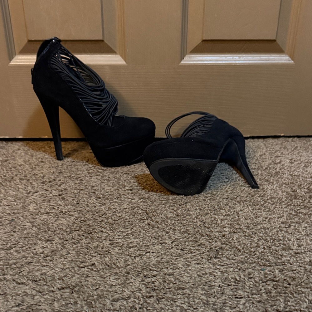 Anne Michelle Black Strappy Heels